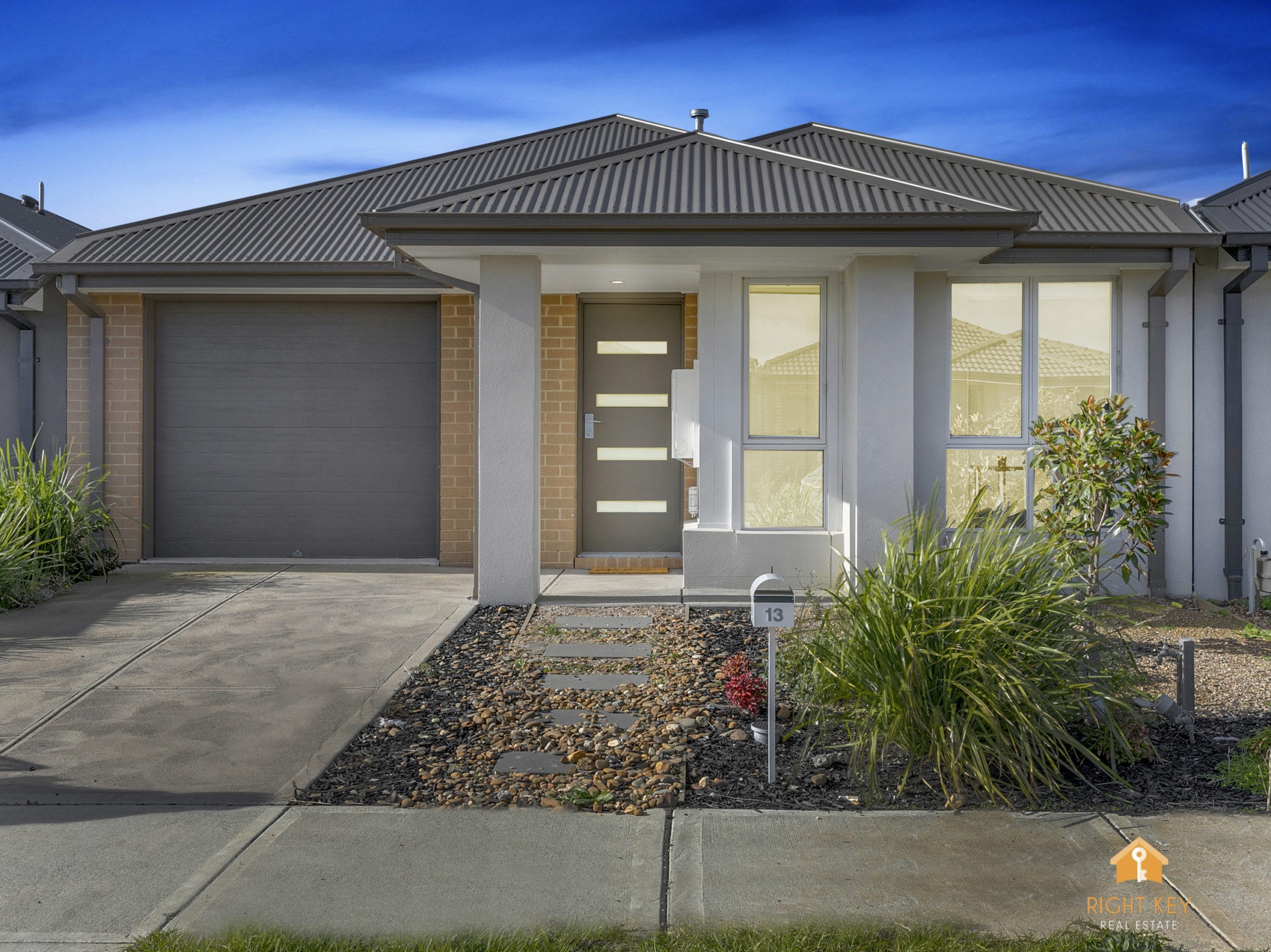 13 Marshy Way, DONNYBROOK  VIC  3064